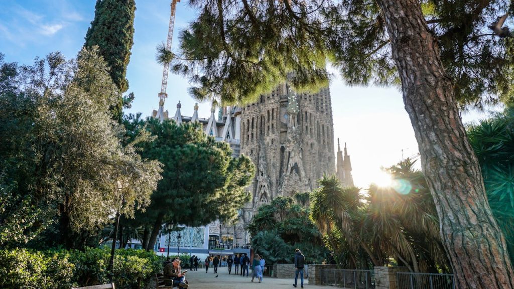 widok na katedrę Sagrada Familia
